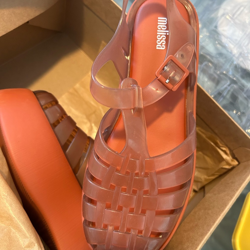 Melissa possession platform